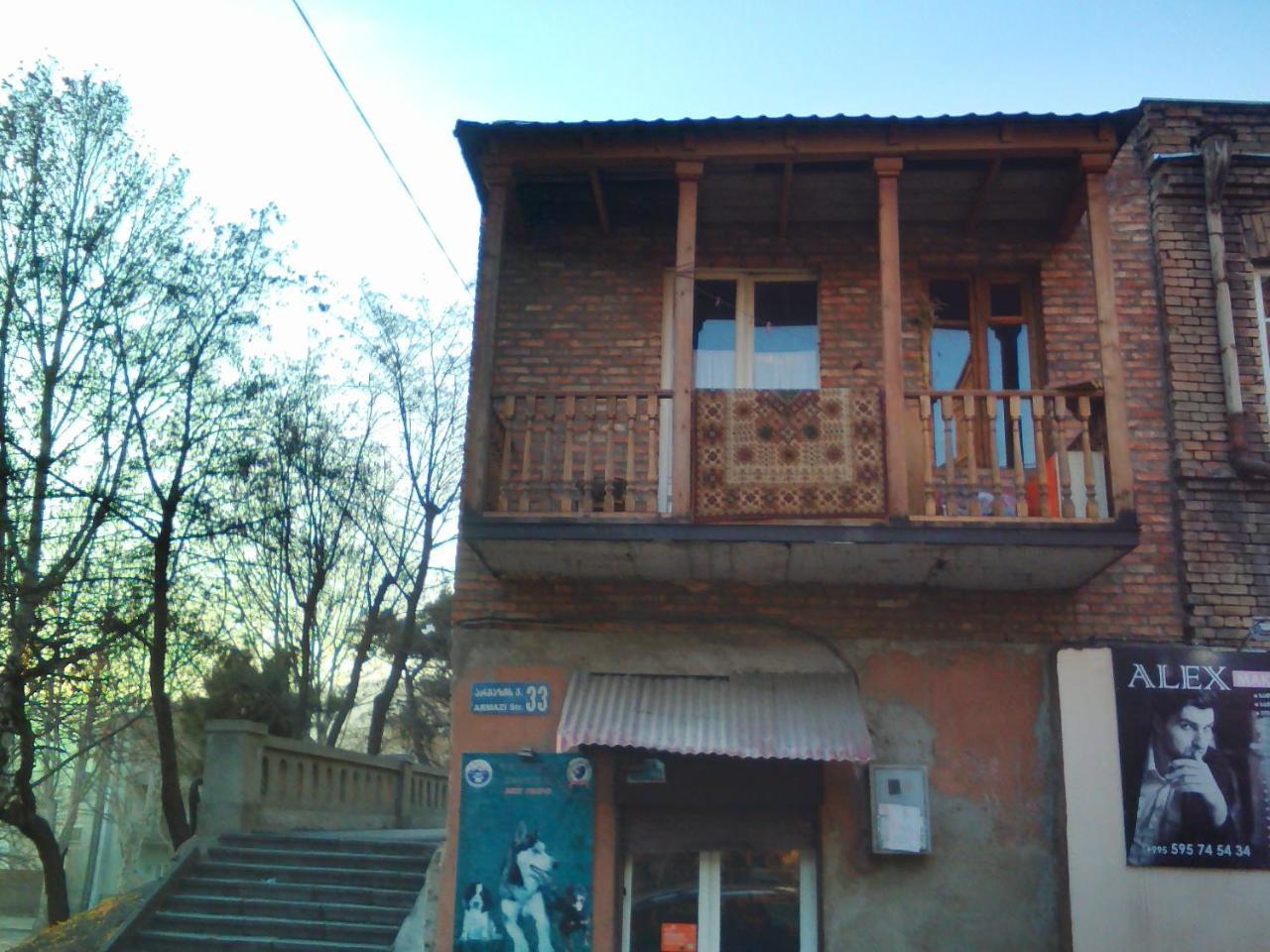 Hostel Oxalis Tbilisi Exterior photo